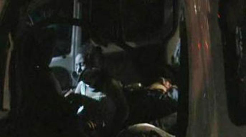 Ehliyetsiz s&uuml;r&uuml;c&uuml; faciaya yol a&ccedil;tı: 5 &ouml;l&uuml;