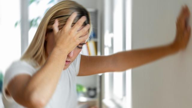 Baş ağrıları intiharı mı tetikliyor? 25 yıllık çalışma yanıt verdi!