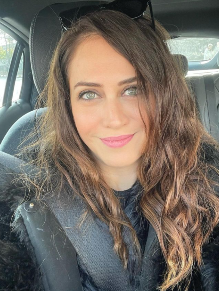 Kızıl Goncalar'ın Hasna'sı Selen Öztürk'ün gerçek hayattaki hali şaşırttı! Görenler gözlerine inanamadı G5