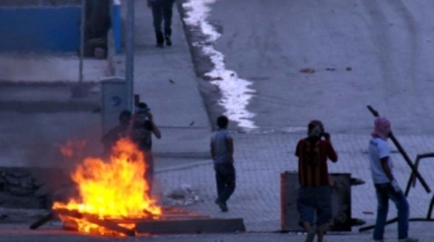 Şemdinli yine olaylı gece