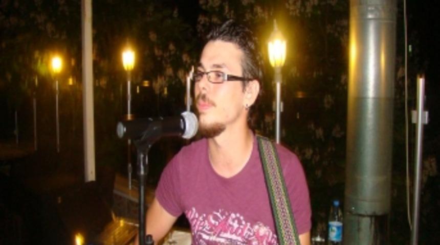 Sanki &ouml;leceğini hissetti