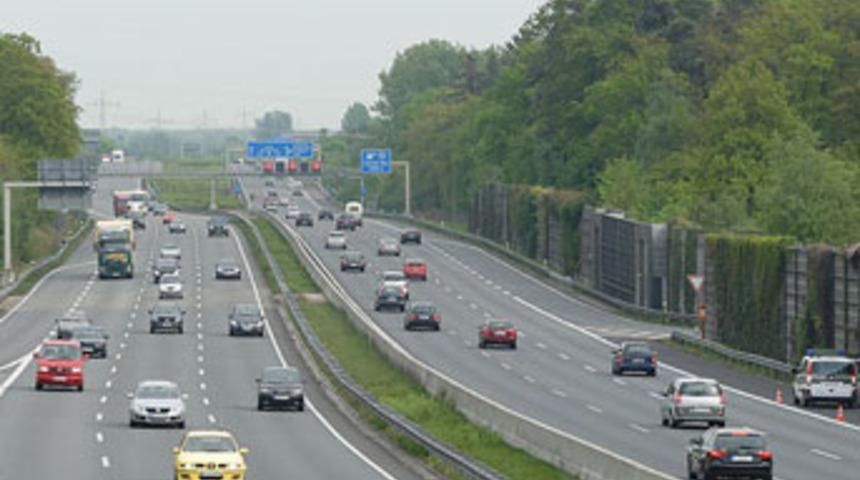 Araba kullanırken mastürbasyon yapınca