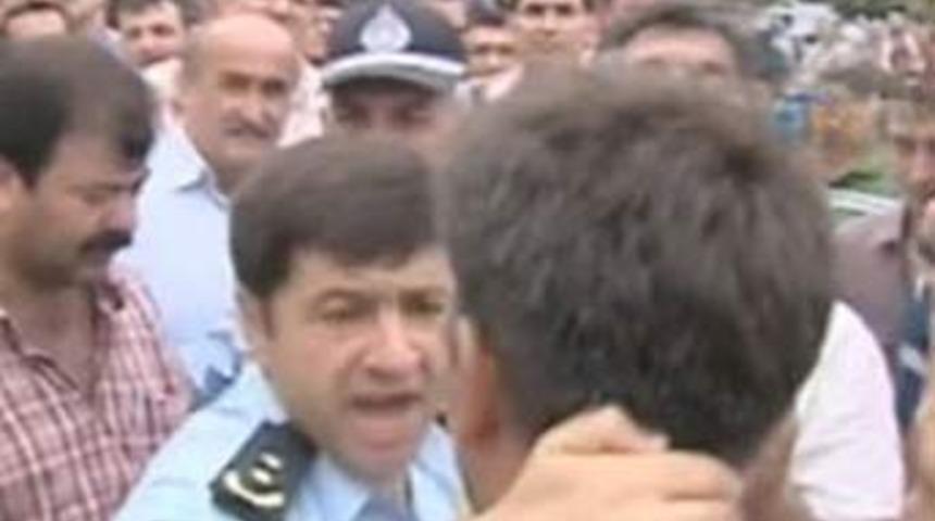 Emniyet m&uuml;d&uuml;r&uuml;n&uuml;n &ccedil;ileden &ccedil;ıktığı an