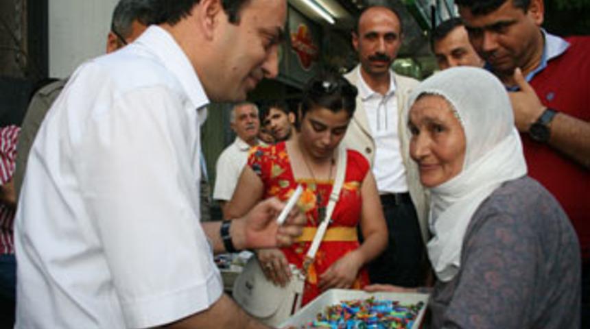 Baydemir&rsquo;den mini trafik referandumu