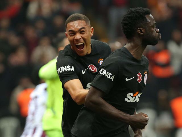 Galatasaray 4-2'lik skorla çeyrek finalde!