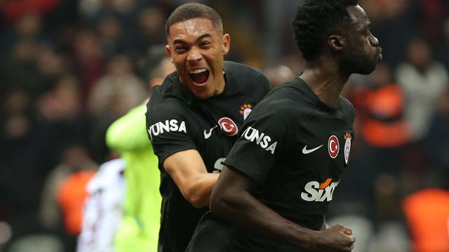 Galatasaray, Bandırmaspor'u 4-2 mağlup ederek Ziraat Türkiye Kupası'nda çeyrek finale yükseldi!
