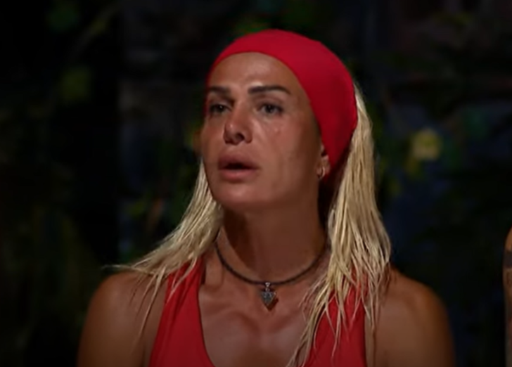 Nagihan Karadere Aleyna Kalaycıoğlu'na fiziksel temasta bulununca.... Survivor Nagihan diskalifiye mi oldu? Acun Ilıcalı'dan olay sözler G3