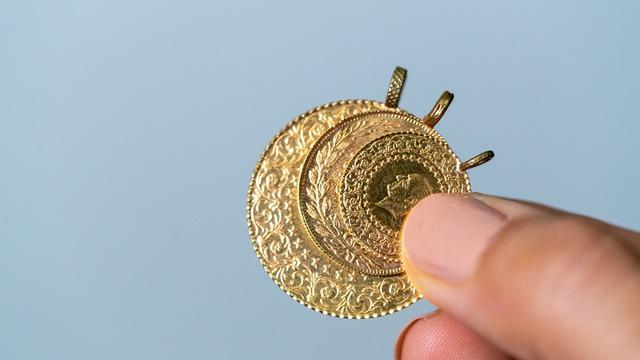 Altın fiyatları ABD enflasyon verisini bekliyor! “Bavuluna altını koyan soluğu Türkiye'de alıyor” diyerek anlattılar: 3000 değil 2.942 TL…