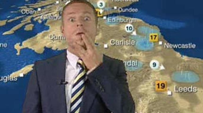 Canlı yayında şok hareket!