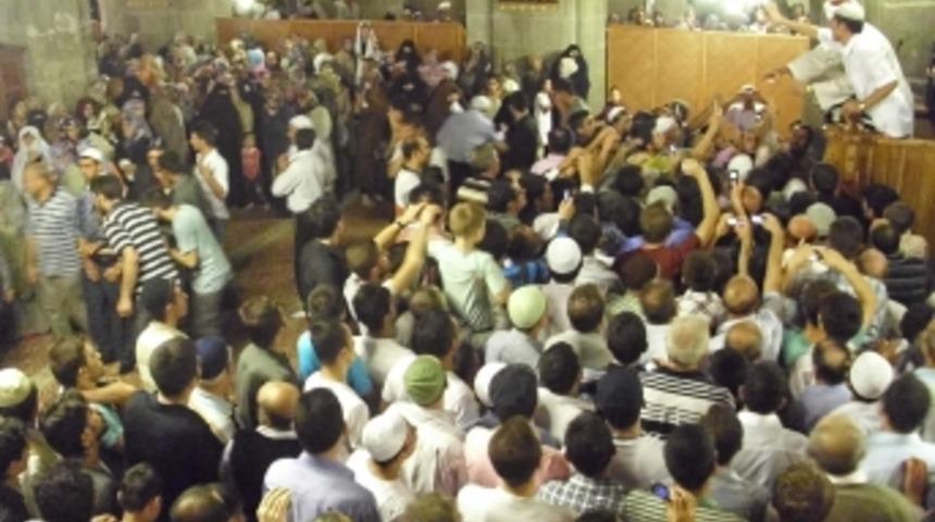 Erzurum'da sakal-ı şerif izdihamı