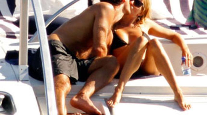 Aşk gemisinde seksi tatil