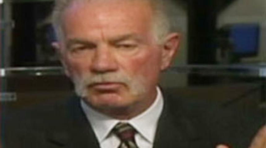 Kur’an-ı yakmaya hazırlanan rahibe tepki