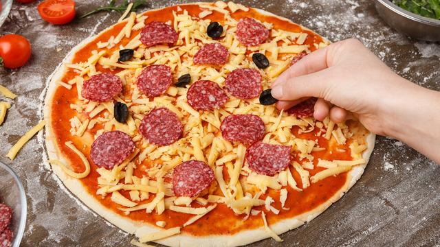 En iyi pizzanın sırrını veriyoruz! Evde kendi pizzanızı yapmanın püf noktaları