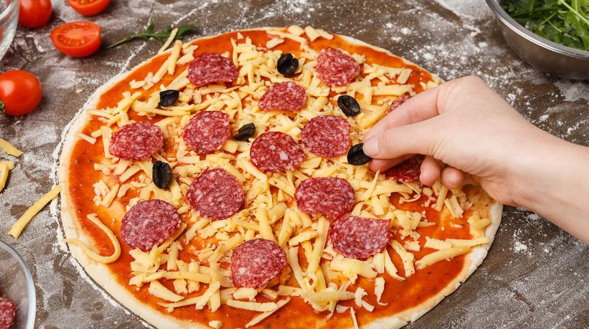 En iyi pizzanın sırrını veriyoruz! Evde kendi pizzanızı yapmanın püf noktaları