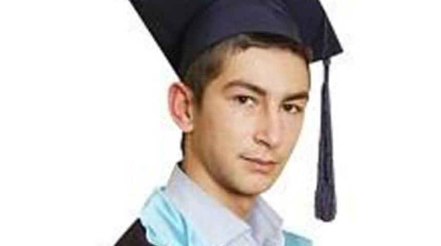 Aşıklar tepesinden &ouml;l&uuml;me u&ccedil;tu