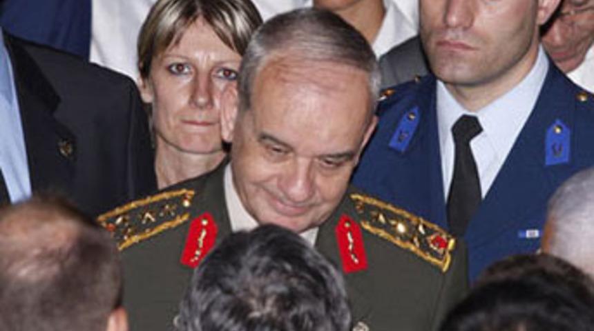 Genelkurmay Başkanı Başbuğ: &ldquo;Full stop&rdquo;