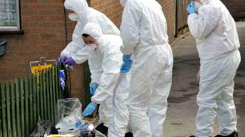 Annesini 80 bı&ccedil;ak darbesiyle &ouml;ld&uuml;rd&uuml;