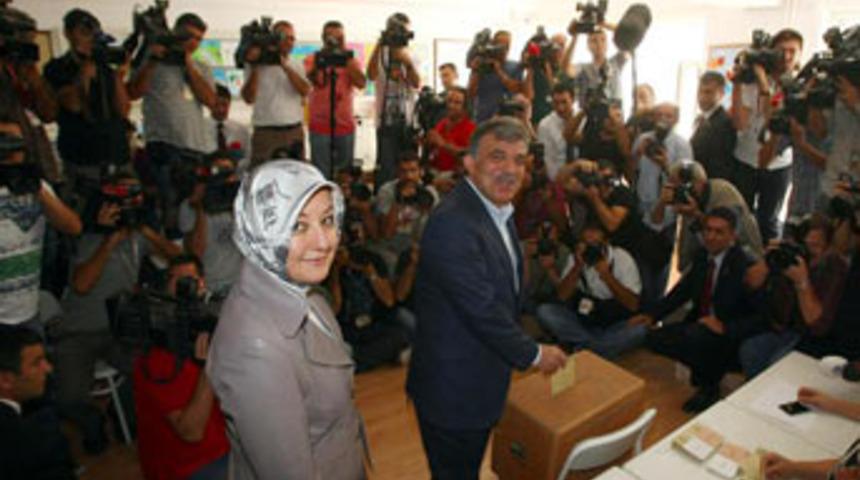 Siyasiler sandık başında