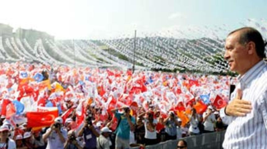 Depremzedeler Başbakan'ın mitingine alınmadı