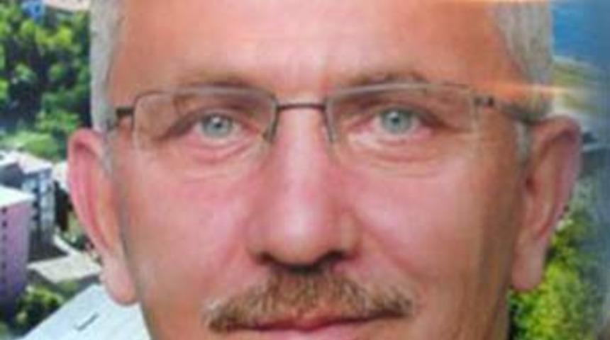 10 kişiyi kurtardı, kendi &ouml;ld&uuml;