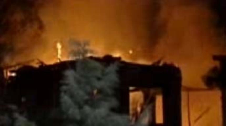 İtfaiye erleri &ouml;l&uuml;mden d&ouml;nd&uuml;