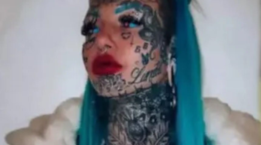 Dövme modeli Amber Luke dövmelerinin sayısını açıkladı! "Tenini görmek bile mümkün değil"