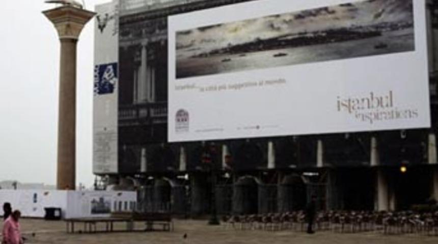 Bu afiş Avrupa'yı karıştırdı