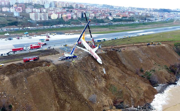 'Tehlikeli işler yapıyorsun' Yıllar sonra ortaya çıktı! Pide salonuna dönüştürülmüştü... Trabzon'daki uçak kazasında pilot, yardımcı pilotu böyle uyarmış G3