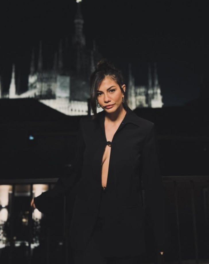 Adım Farah'ın yıldızı Demet Özdemir 'yazı özledik' diyerek paylaştı! Beğeni yağdı G1