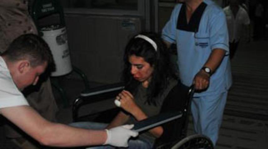 Kızını d&ouml;ven babaya g&ouml;zaltı