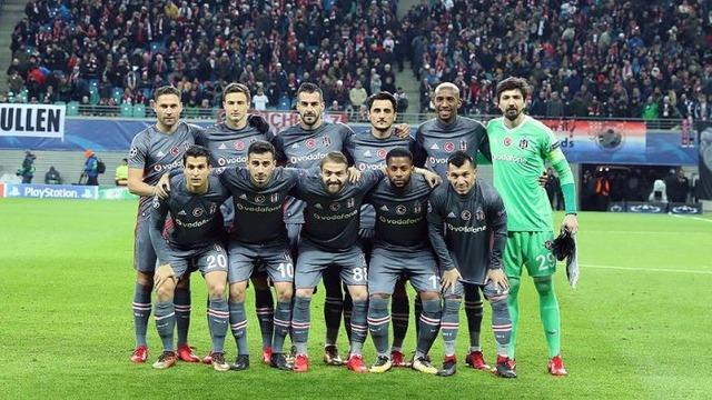 Beşiktaş'ın eski yıldızı Alvaro Negredo'dan 38 yaşında imza! 