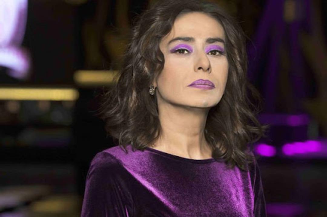 Yıldız Tilbe menajerinin evinde kurtlarını d&ouml;kt&uuml;! Dansı sosyal medyanın diline d&uuml;şt&uuml;