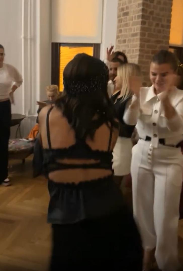 Yıldız Tilbe menajerinin evinde kurtlarını döktü! Dansı sosyal medyanın diline düştü G4