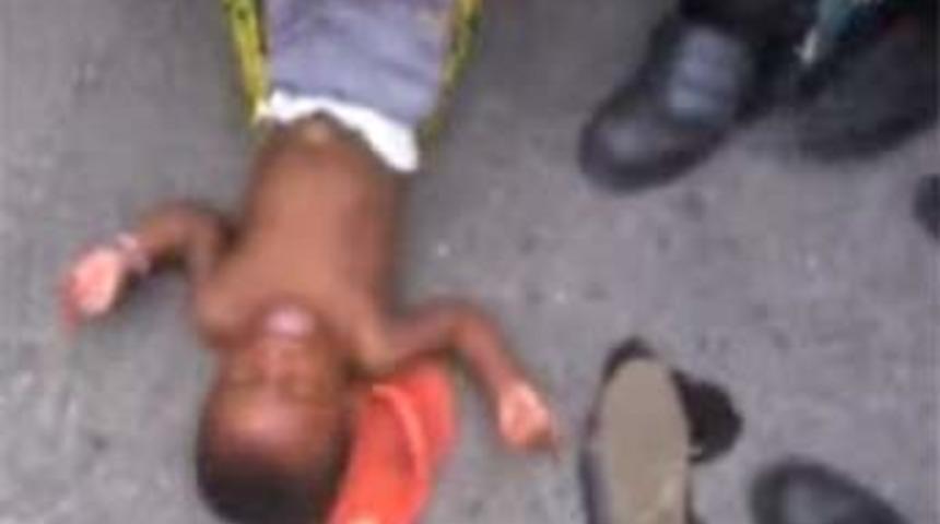 Fransız polisi 'insanlıktan' &ccedil;ıktı!