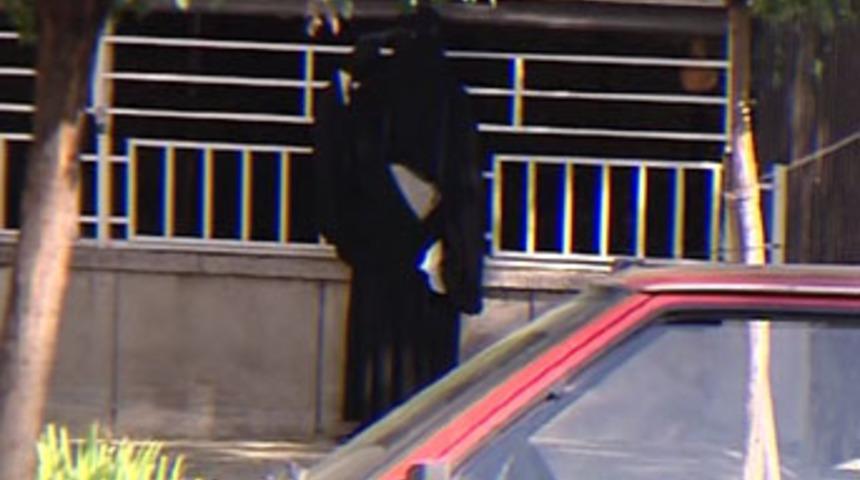 ABD el&ccedil;iliği &ouml;n&uuml;nde &ccedil;arşaflı silahlı eylem!