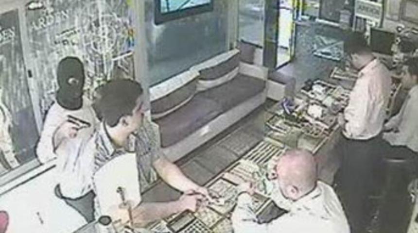 D&ouml;viz b&uuml;rosunda soygun girişimi