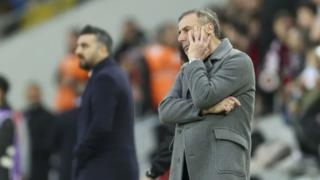 Gençlerbirliği karşısındaki performans sonrası Trabzonspor taraftarından büyük tepki! Avcı istifa, yönetim istifa