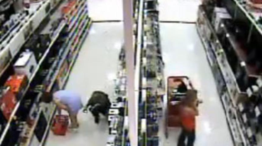 Kameraya fena yakalandı!