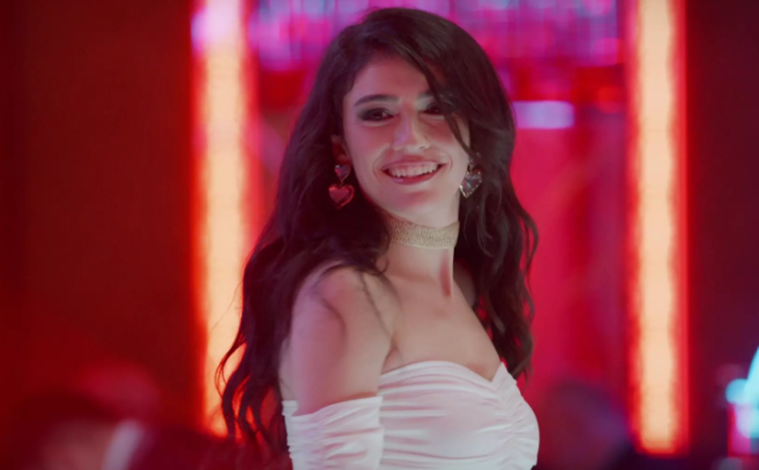 Dilber bu defa koreografi yaptı, sosyal medya yine yıkıldı! O sahneye yorum yağdı 