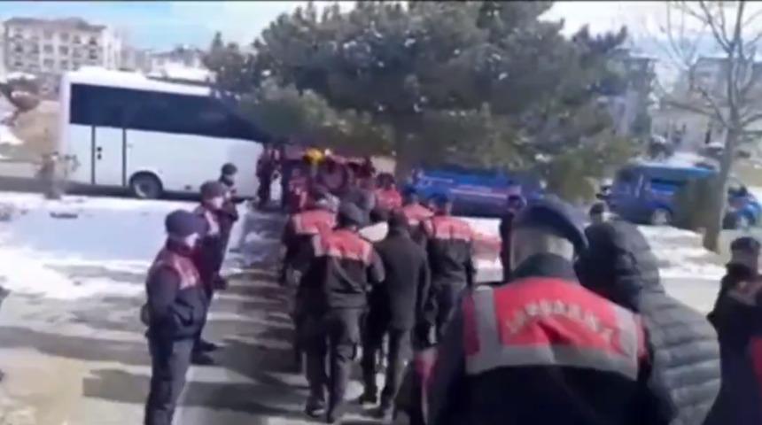 48 ilde NARKOG&Uuml;&Ccedil;-48 i&ccedil;in d&uuml;ğmeye basıldı: Uyuşturucu tacirleri birer birer yakalandı