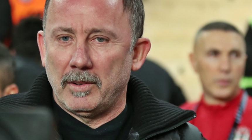 Sergen Yalçın, Beşiktaş maçında alınan mağlubiyeti tek cümleyle özetledi!
