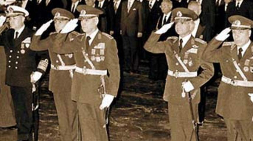 T&uuml;rk: 12 Eyl&uuml;lc&uuml;ler yargılanamaz