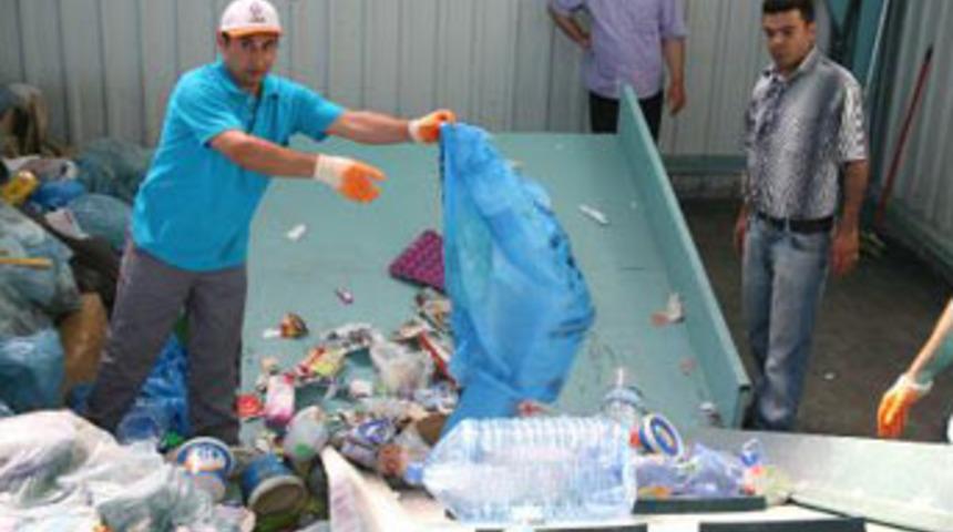 İnsanlık &ouml;lmemiş!