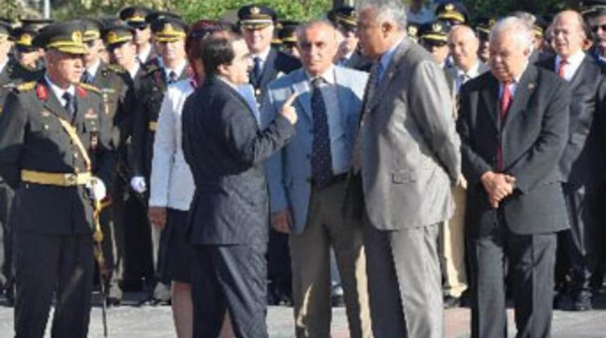 Aydın'daki kutlamalara 'padişah' gerginliği