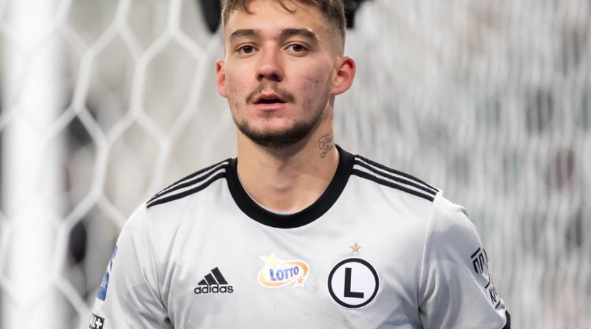 Beşiktaş transferin son gününde iki bomba birden patlattı! Al-Musrati ve Ernest Muci resmen Beşiktaş'ta!