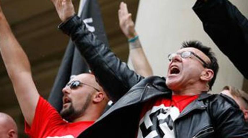 Neo-Nazi spermi ülkeyi karıştırdı