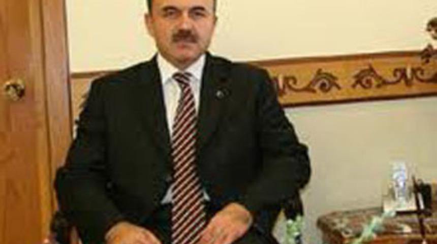 Başbakan'ı &ouml;ven vali Elazığ'da