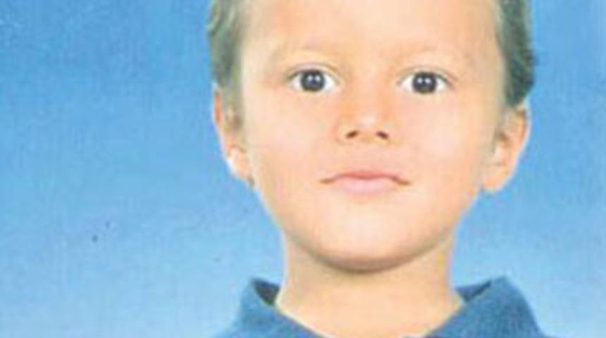 K&uuml;&ccedil;&uuml;k &ccedil;ocuğun &ouml;l&uuml;m oyunu