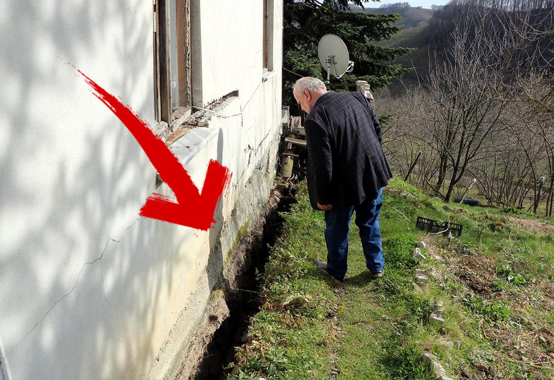 D&uuml;zce&rsquo;de akılalmaz olay! AFAD yetkilileri rapor hazırladı; K&ouml;y&uuml; par&ccedil;a par&ccedil;a yutuyor