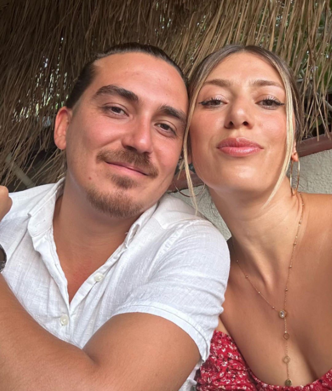 T&uuml;rk gezgin &ccedil;iftin Bali'de zor anları! Saniye saniye kamerada... Sopalı saldırıya uğradılar: "Etten duvar &ouml;rd&uuml;ler" 